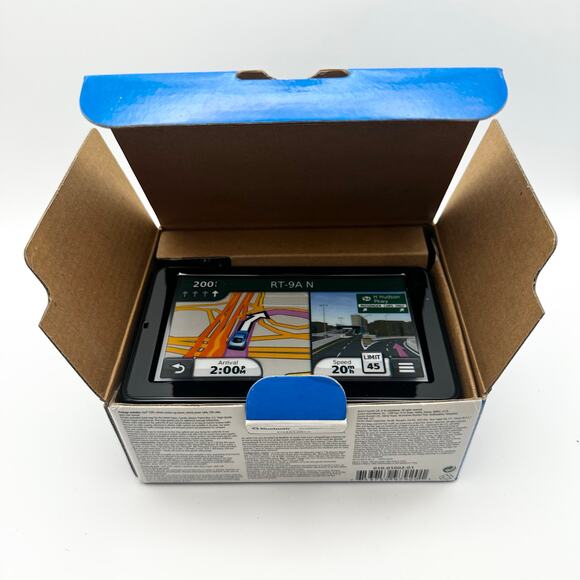 Garmin Brand New Nuvi 2595LMT Car Navigation System GPS Lifetime Maps Bluetooth - Picture 2 of 6